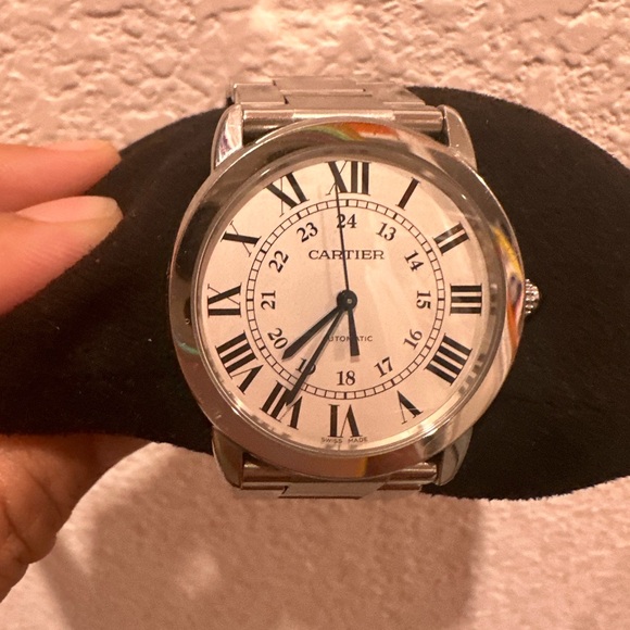 SOLD- Authentic Preloved Cartier Ronde 36MM Watch - Picture 6 of 8